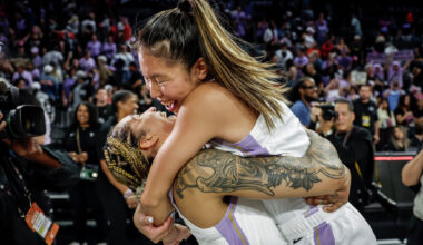 Why Geno Auriemma is rooting for Golden State in WNBA Finals