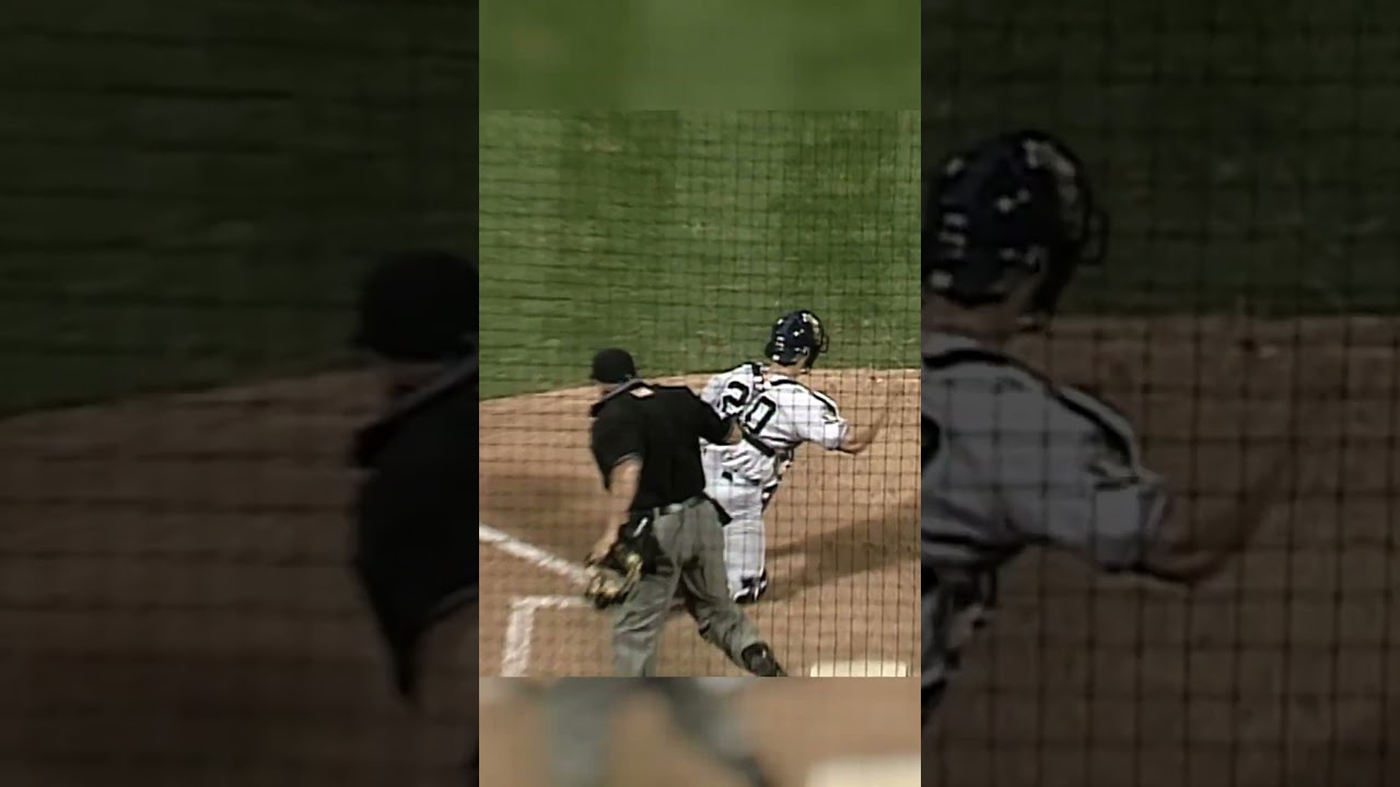 Derek Jeter's iconic flip play for Yankees was 25 years ago!