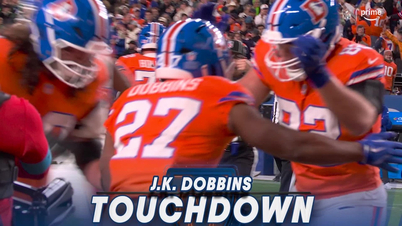 J.K. DOBBINS GETS THE FIRST TD OF THE GAME