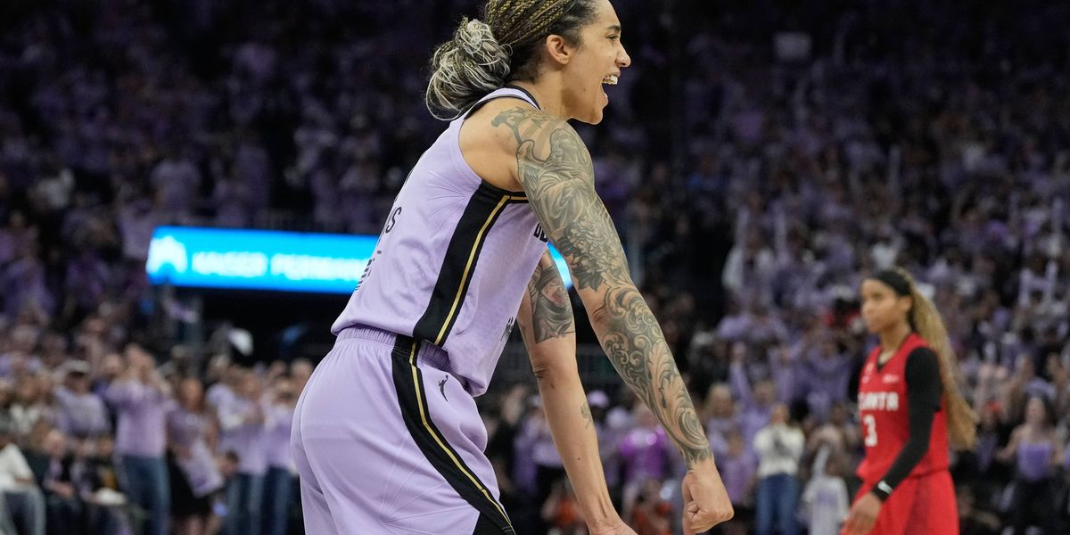 Valkyries star Gabby Williams counts possessions, keeps track of everything to lead late in games