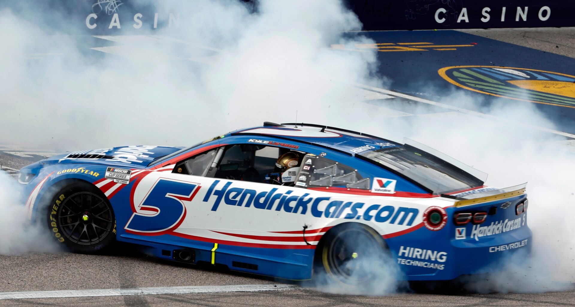 Larson finally stumbles in NASCAR’s championship. Was it just a bad day or sign of serious trouble? – Orlando Sentinel