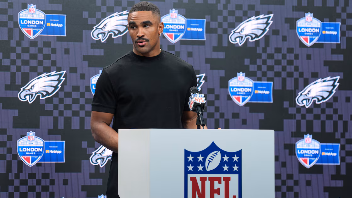 NFL Network's Michael Robinson Apologizes to Jalen Hurts, Eagles After Comments on Blood Clots