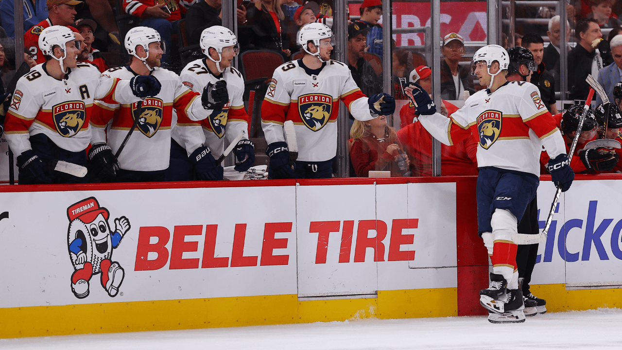Eller scores late, lifts Panthers past Blackhawks