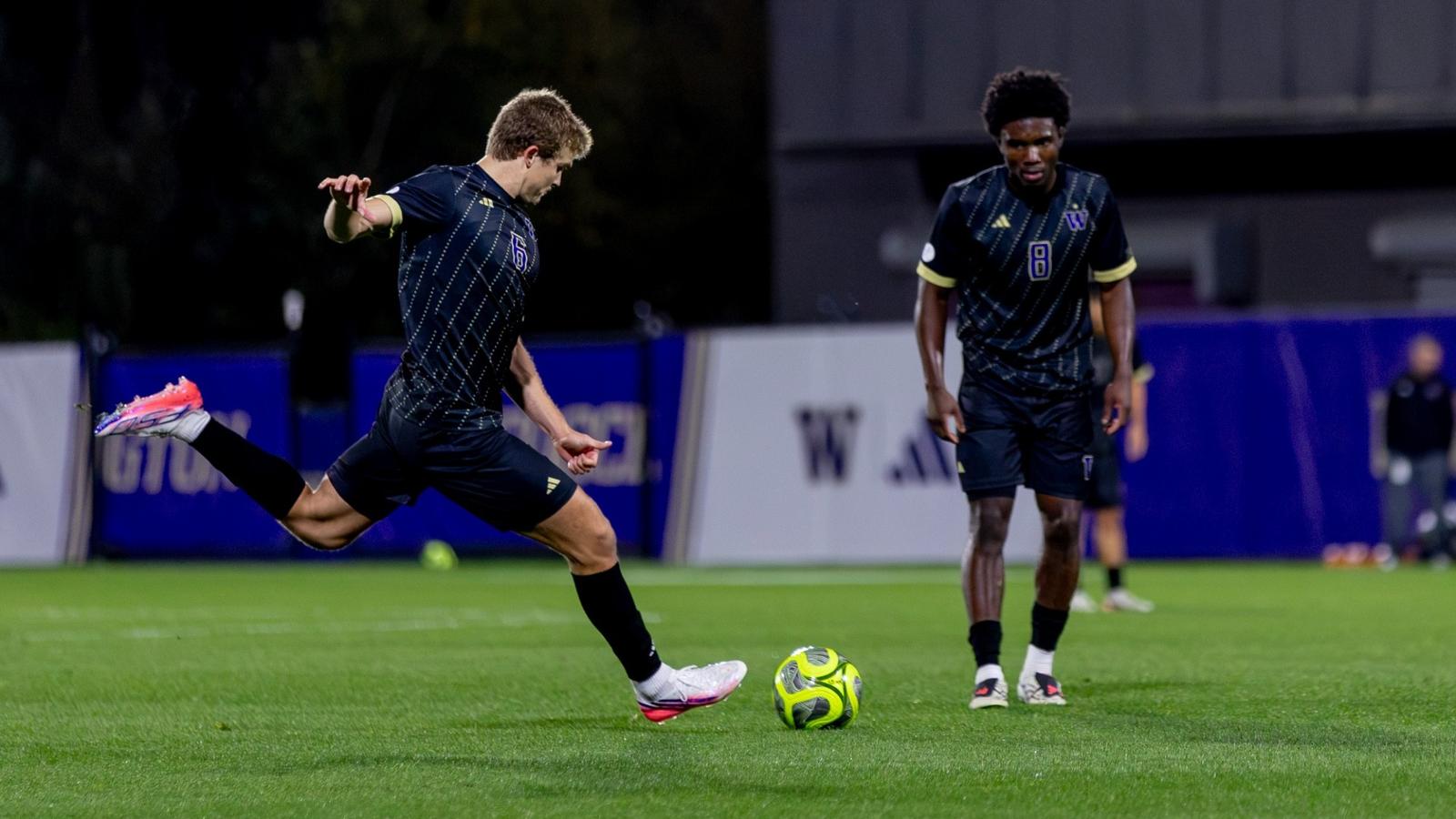 Huskies Face Michigan To Close Big Ten Road Trip