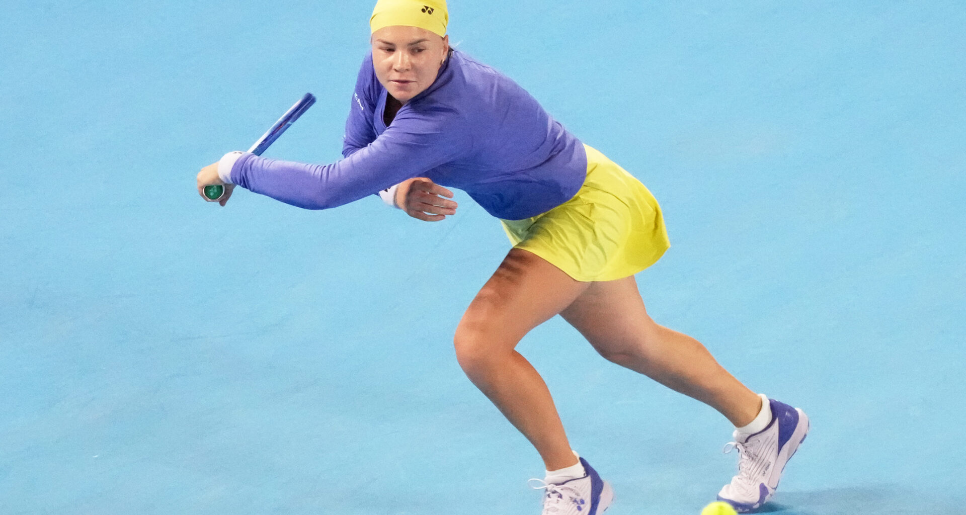 Shnaider battles past Eala for second straight week to make Tokyo semis