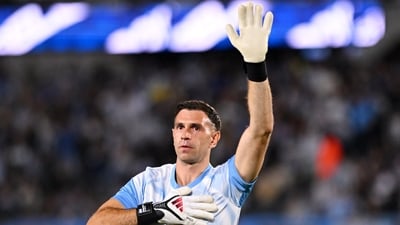 Emiliano Martinez played through injury in the FIFA World Cup 2026 (REUTERS)